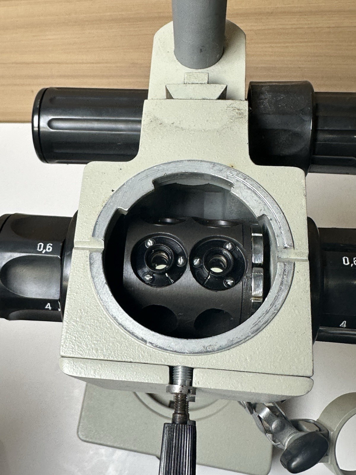 LOMO MBC-10 Microscope (UNTESTED PLEASE SEE PICTURES)