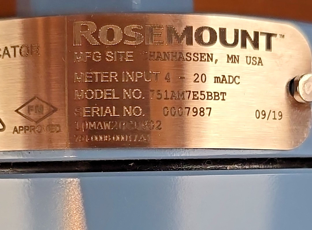 EMERSON ROSEMOUNT 751AM4E5BBT FIELD SIGNAL INDICATOR 4-20 mA OUTPUT w bracket