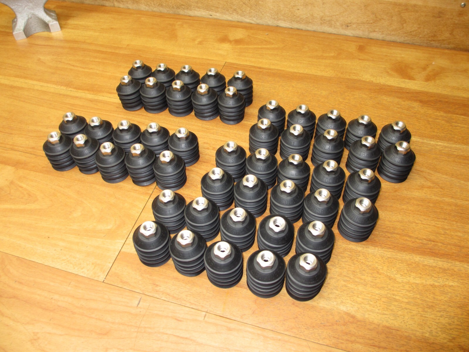 Edco XP-BL40N-18F (LOT OF 10) *NEW* Vacuum Cup Multi Bellows 40mm XP-BL40N