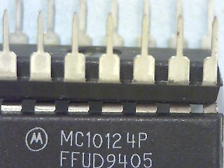 MOT/ONSEMI MC10124P Qty of 60 per Lot Quad TTLtoECL Xltr ECL 10124