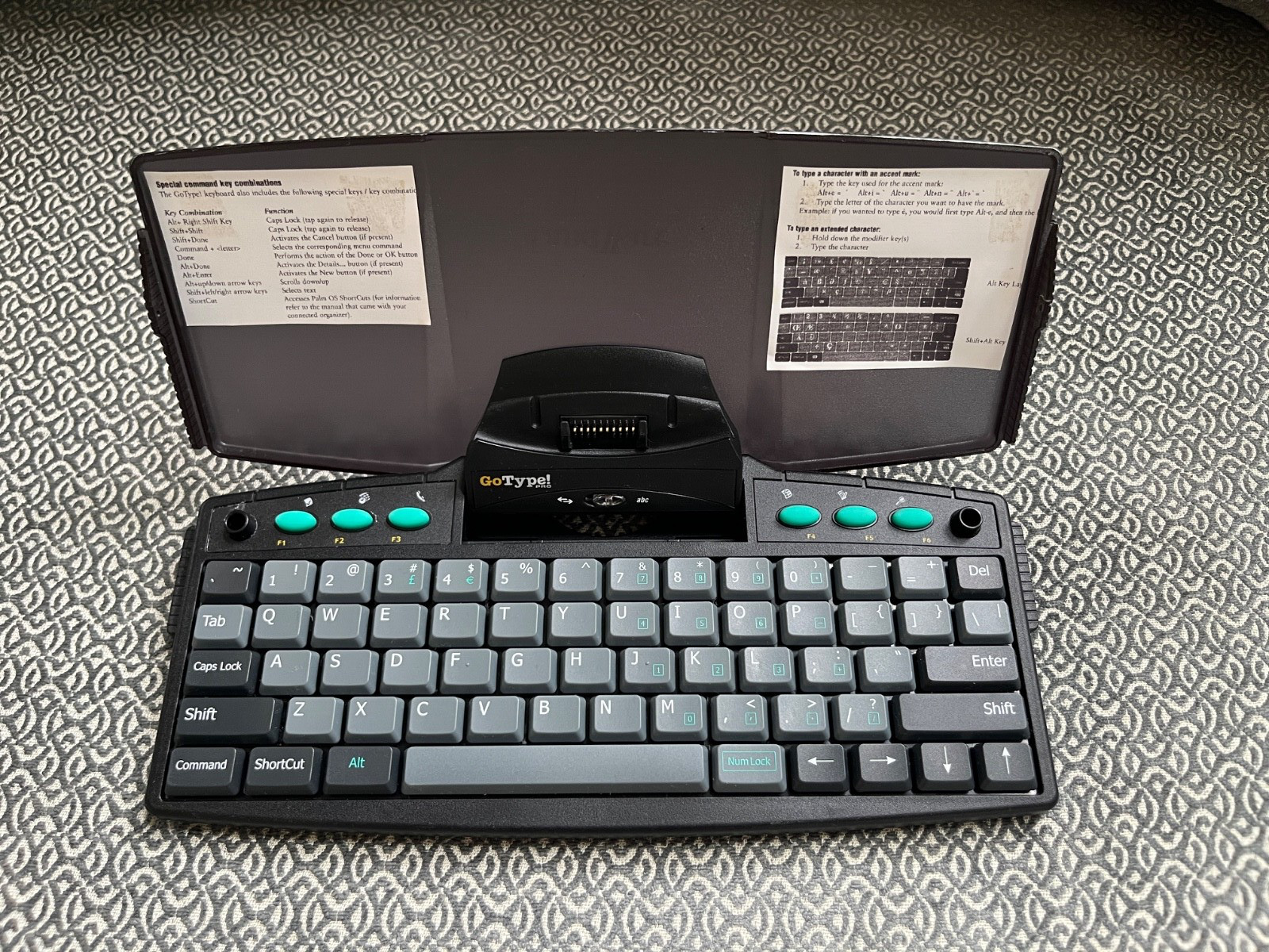LandWare GoType! Pro for Palm V + power adapter