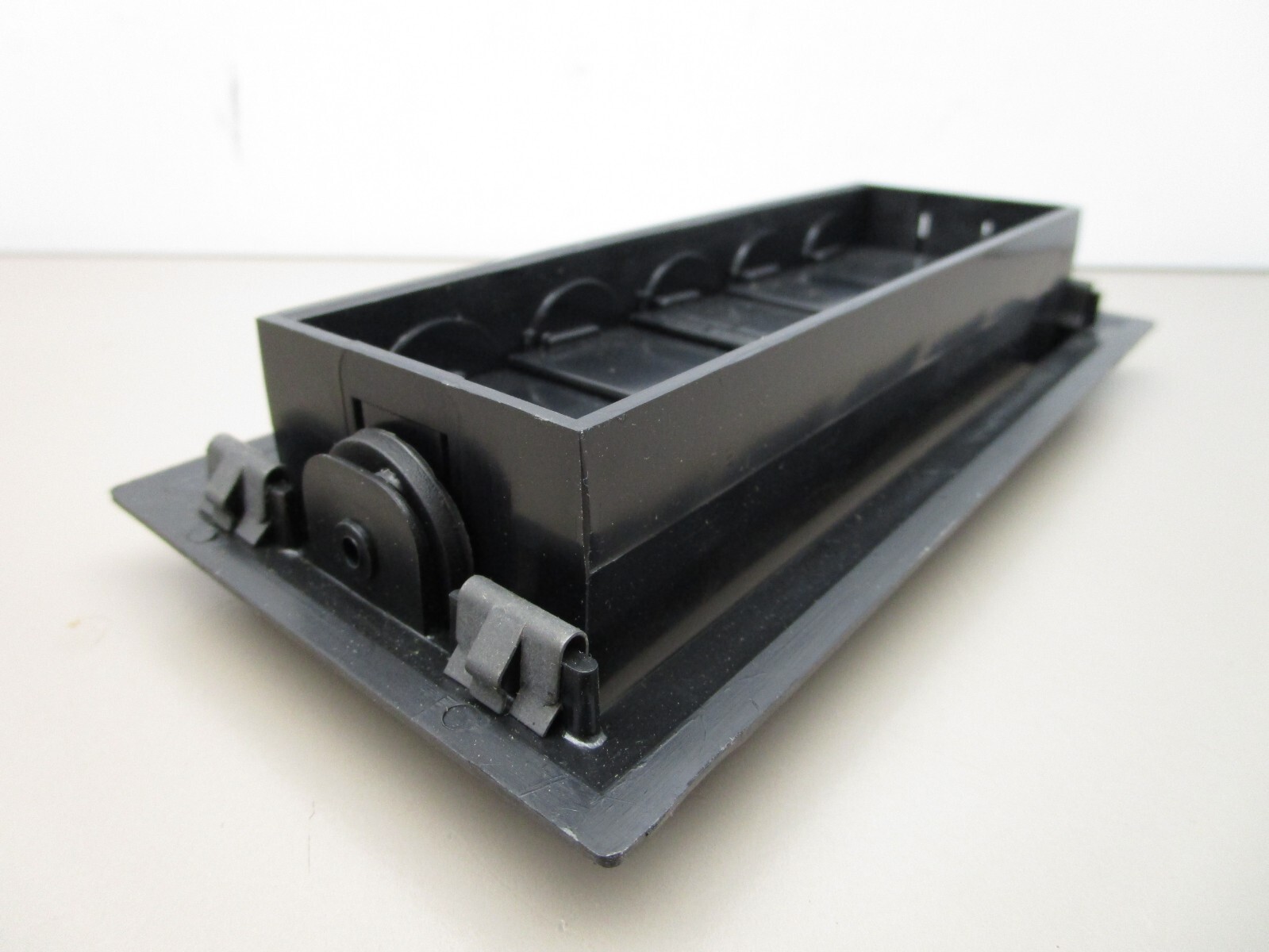 New Flyer Molded Products HVAC Vent Assembly Fits a 6-1/2″ x 2-3/4″ Hole
