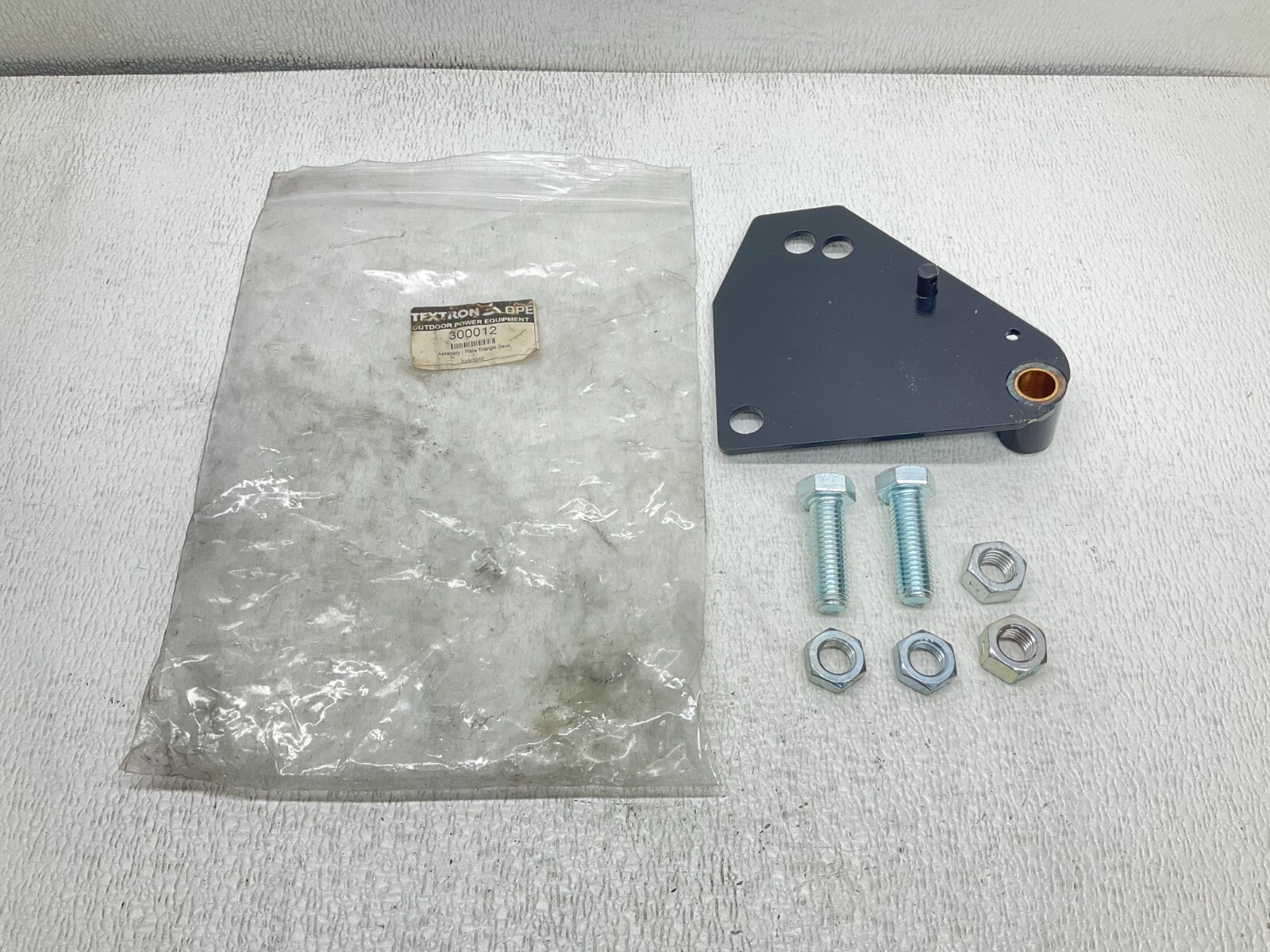 Textron 300012 Plate Triangle Deck Assembly New (TSC)