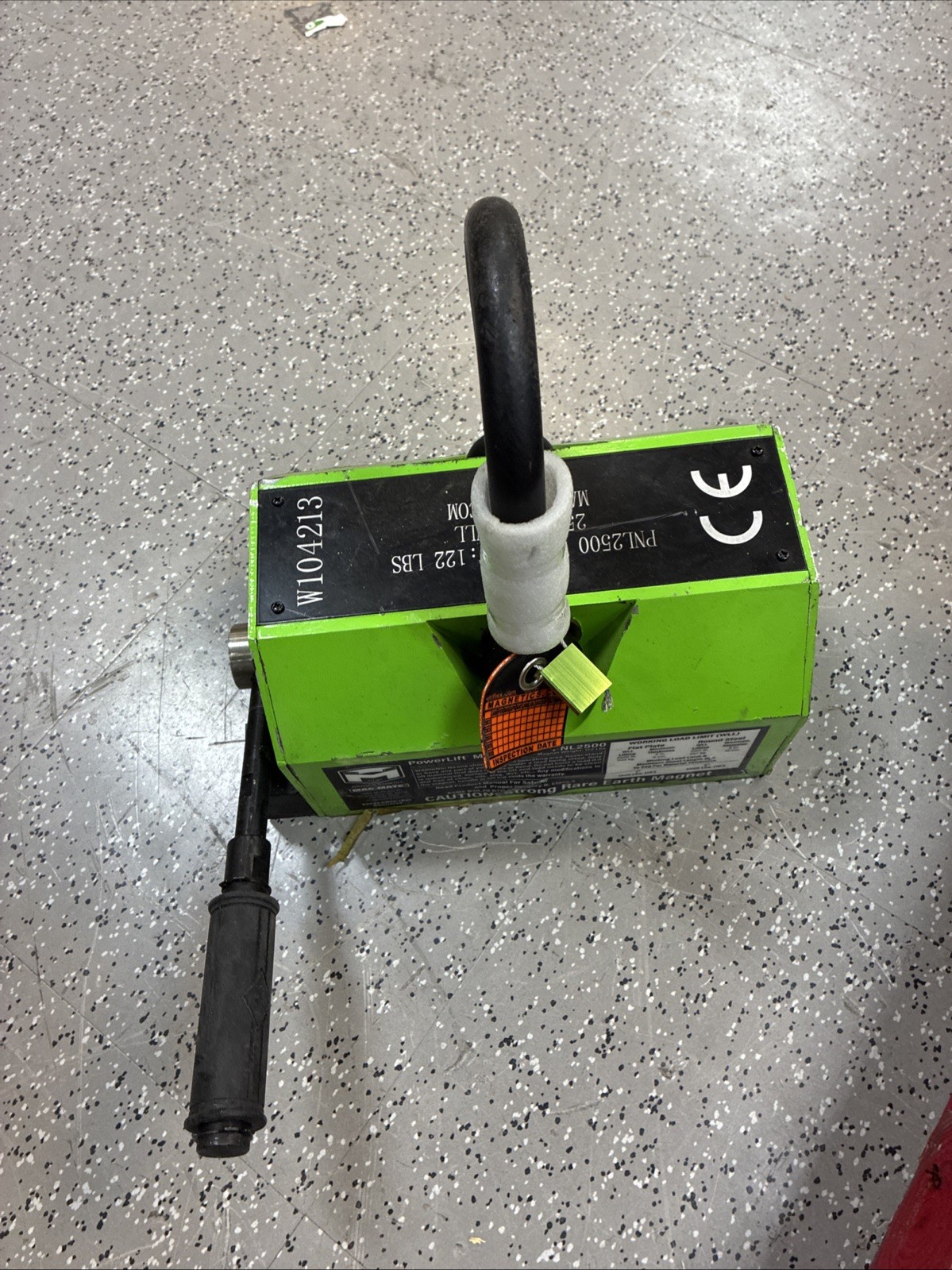MAG-MATE PNL2500 Lifting Magnet 2,500 lb Load