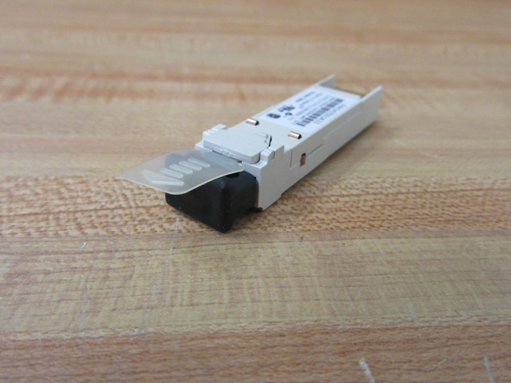 JDS Uniphase 52P6537 SFP Optical Transceiver JSP-21S0AA1 W/Plug