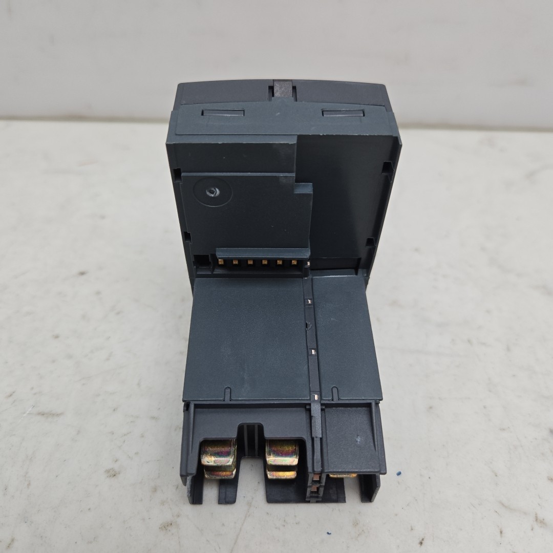 Schneider Electric LUCB05BL Advanced Control Unit 1.25-5A 24V New