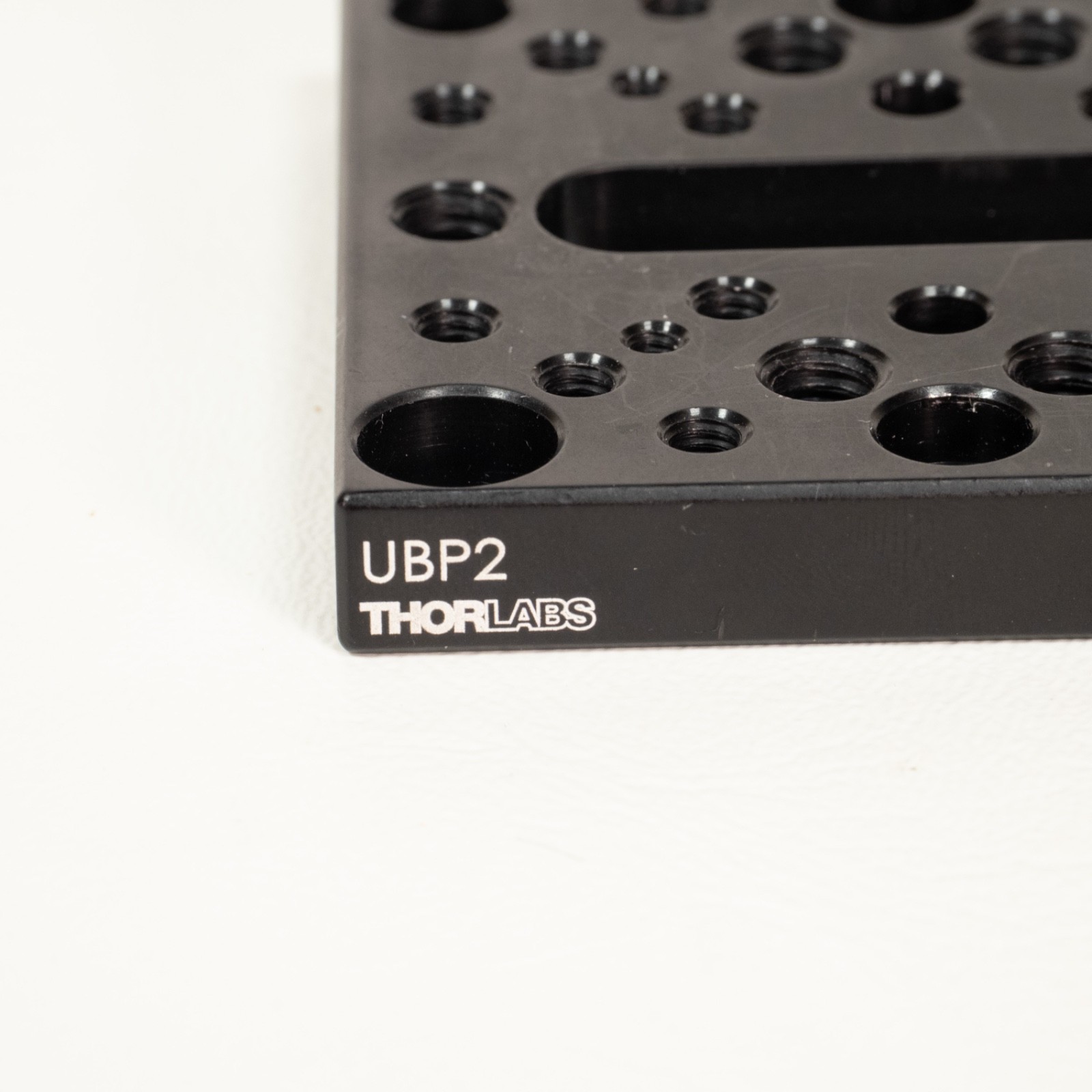 THORLABS UBP2 Universal Base Plate 2.5″ x 2.5″ x 0.38″ Imperial