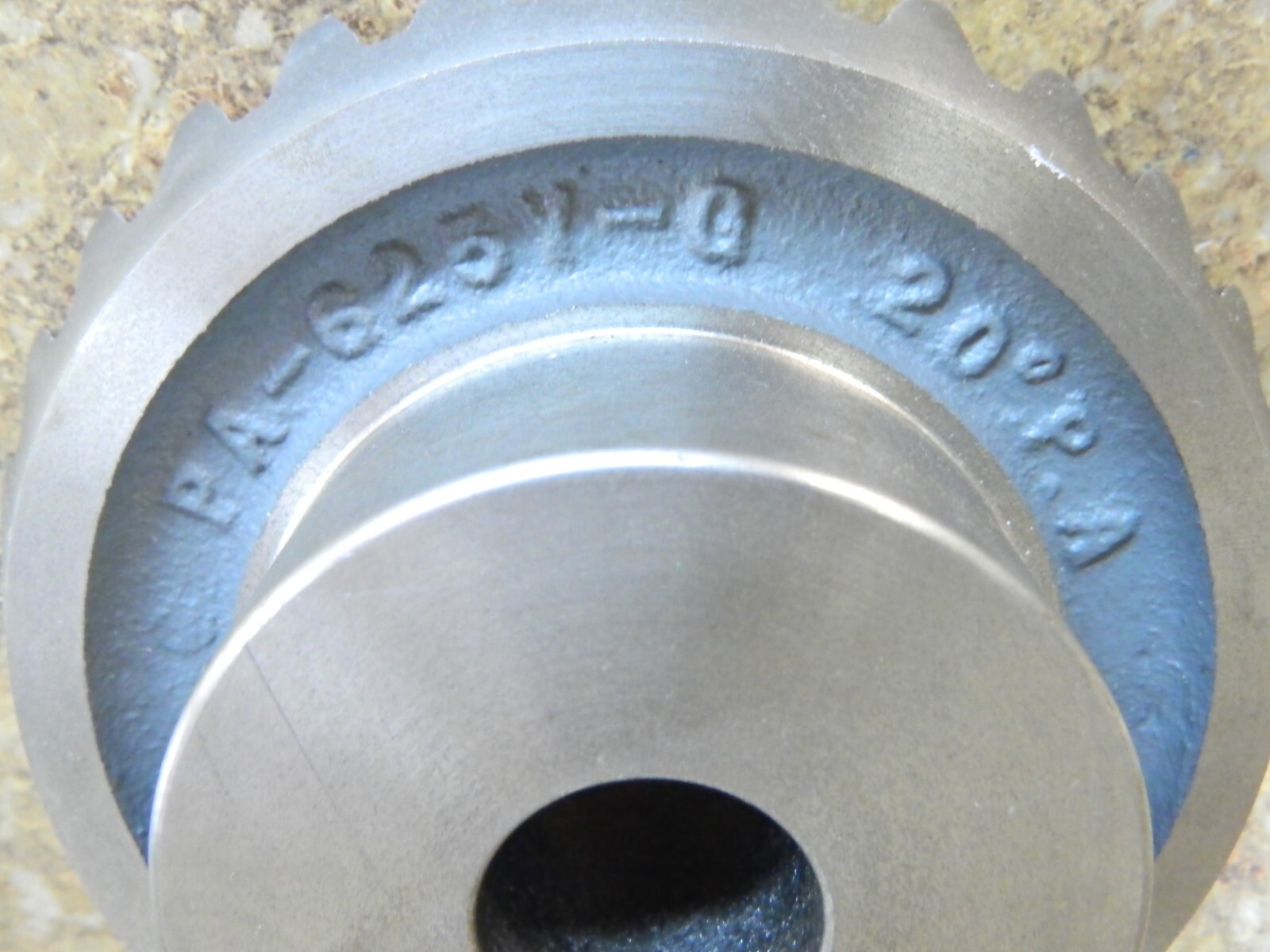 BOSTON GEAR PA-625Y-G Bevel Gear 30 Teeth 20 Deg. PA 1-1/8″ Bore