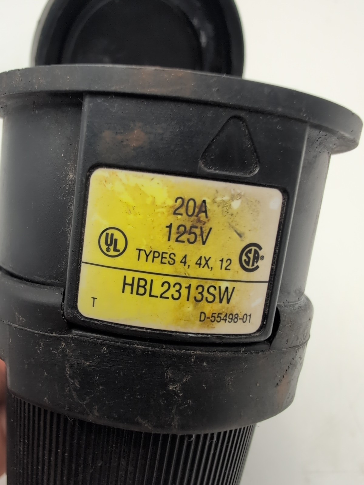 Hubble Female Locking Device Connector W/Watertight Shroud 20A, 125V, HBL2313SW