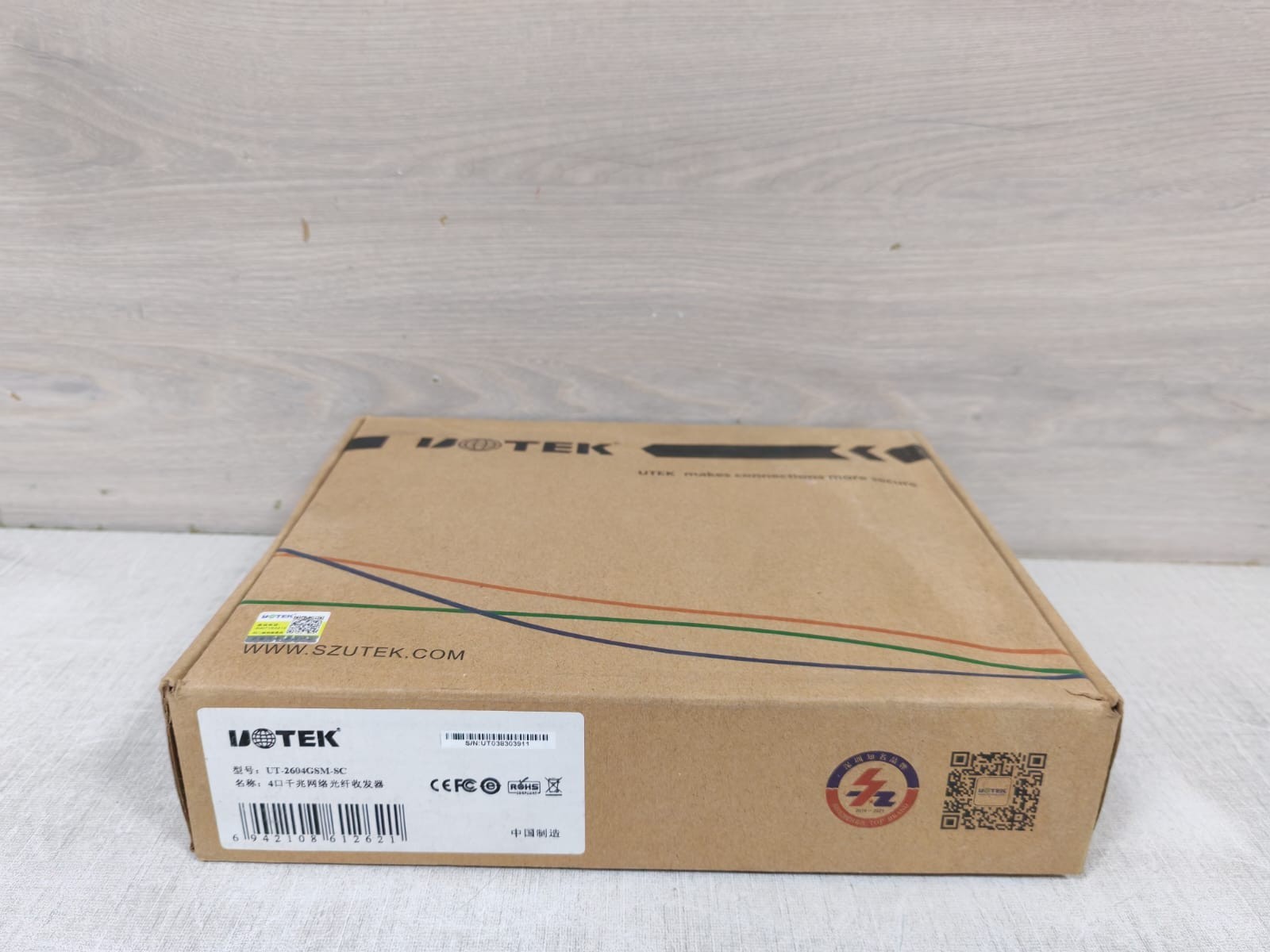 UOTEK UT-2604GSM-SC 4-Port 1000M Network Fiber Optical Transceiver