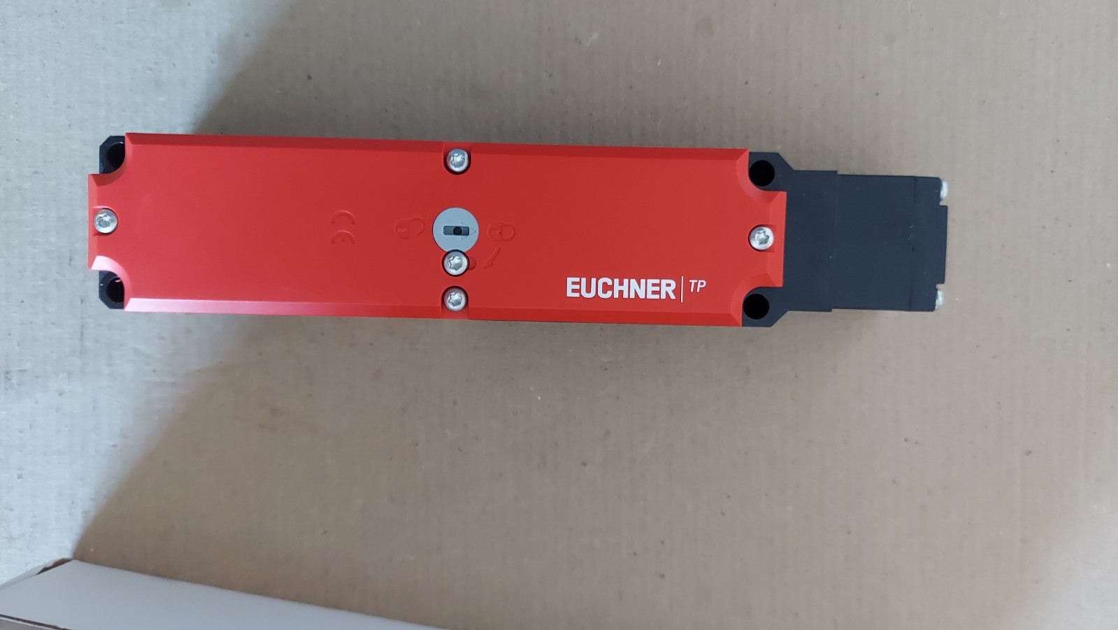 New Euchner TP3-4131A024M Safety Switch