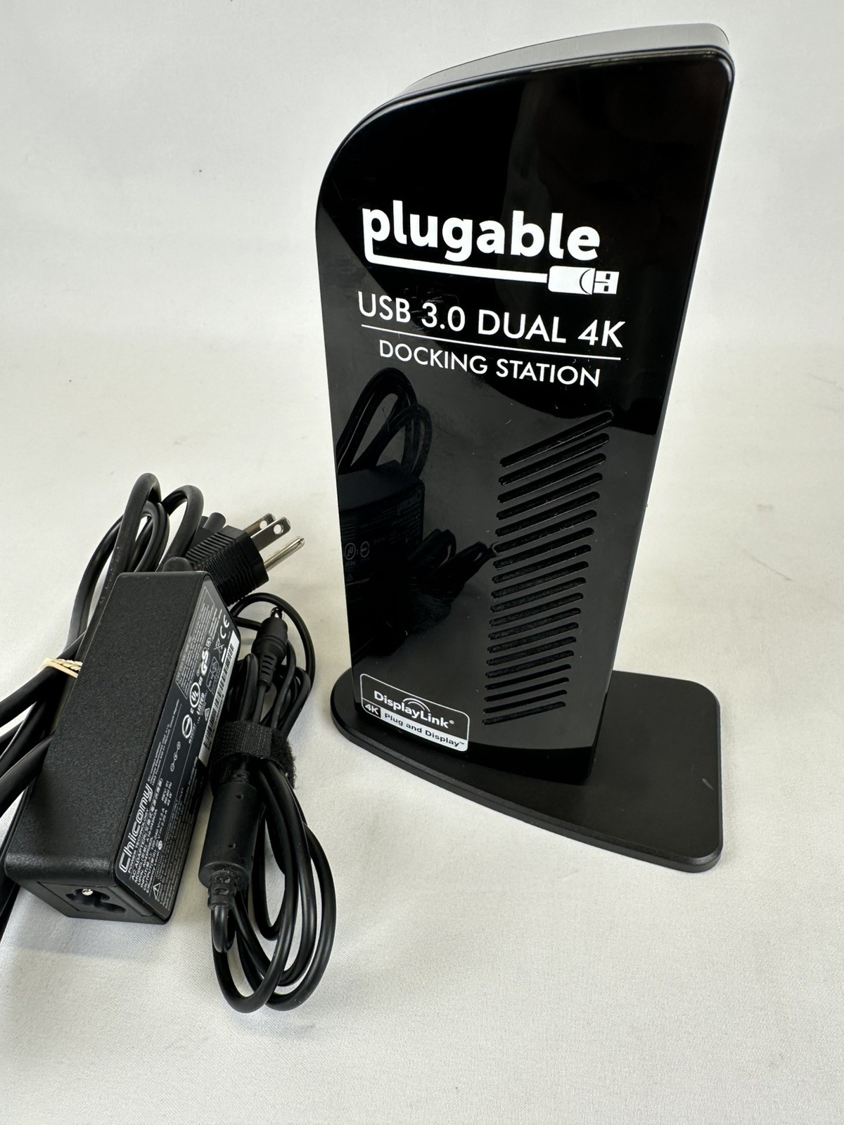 Plugable UD-6950 USB 3.0 Dual 4K Docking Station