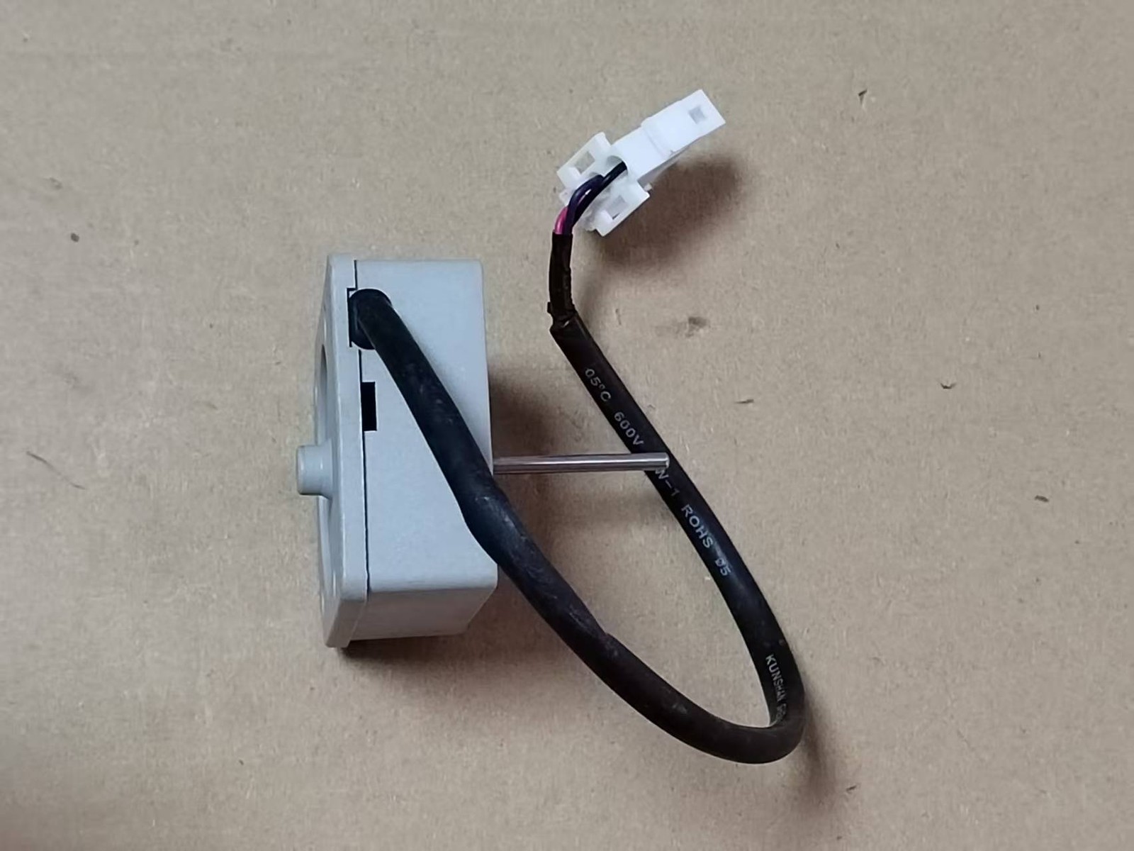 1PCS FOR ZWF-11-4 ZBYP-4-8-43 DC12V 4W Refrigerator Fan Motor
