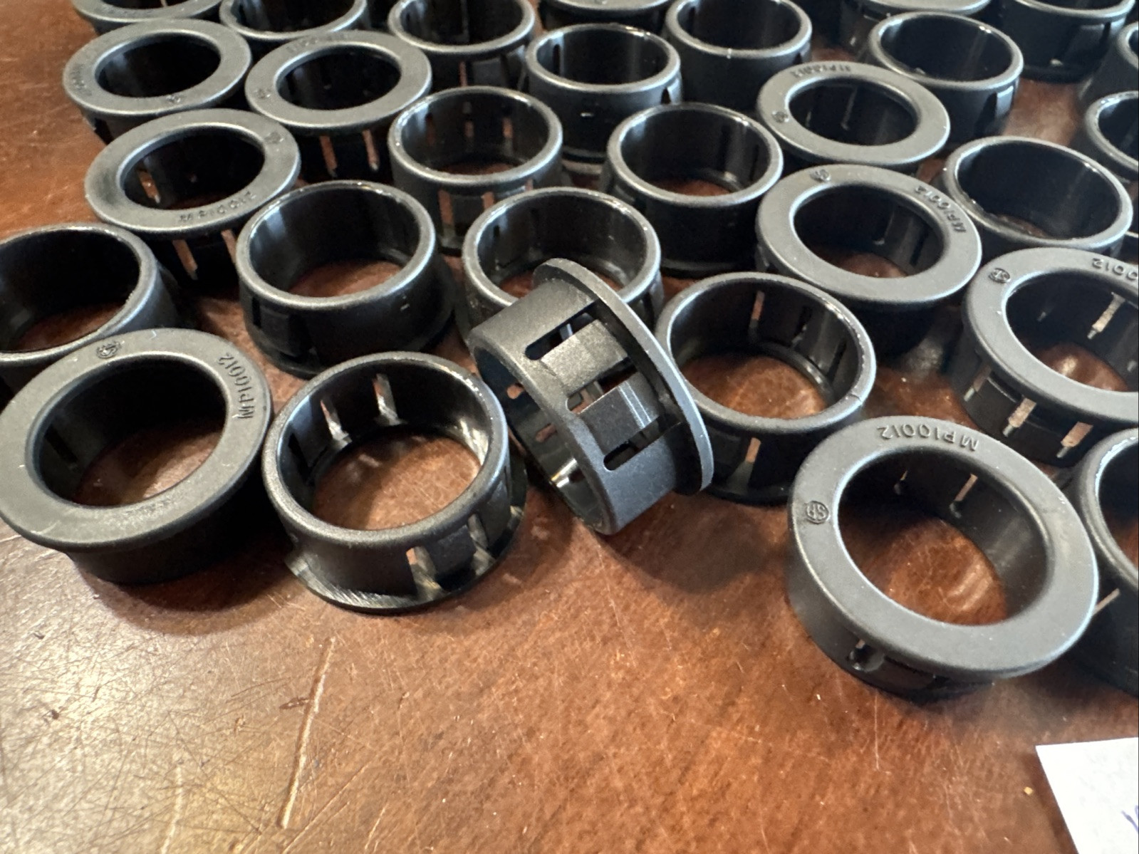 Mouser MP10012 Grommet 1.0 Hole .75 ID .453 thick (69 pcs) & WG0906 1/2″