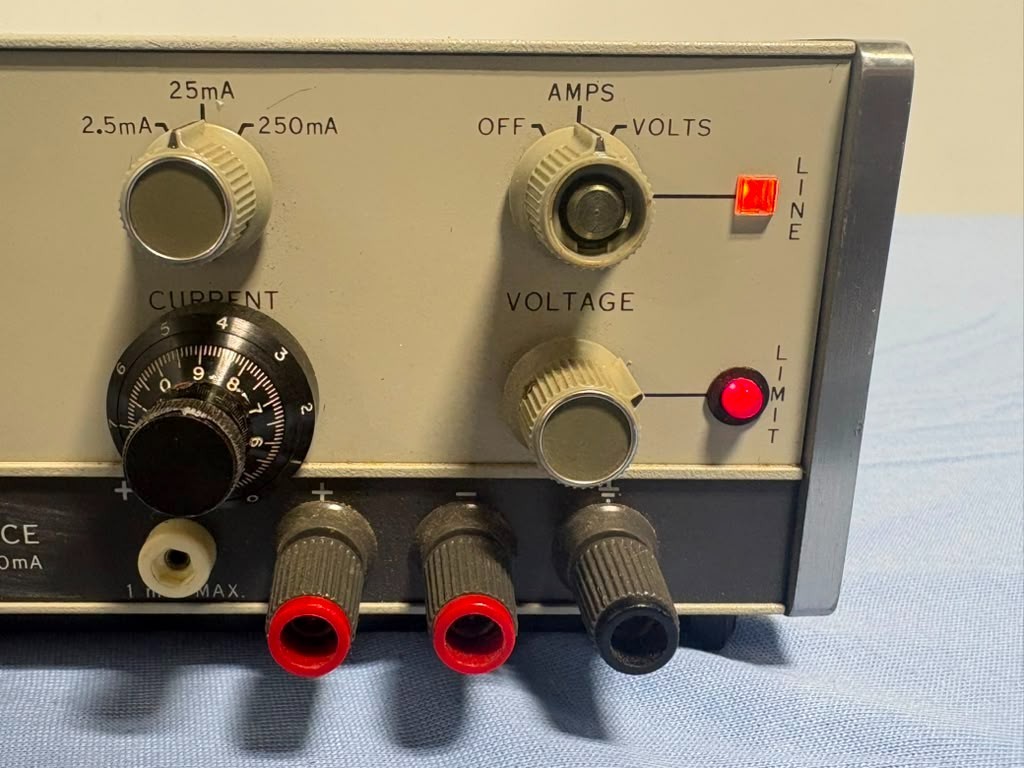 HP Hewlett Packard 0-100V 0-250 mA DC Current Source Model 6181C