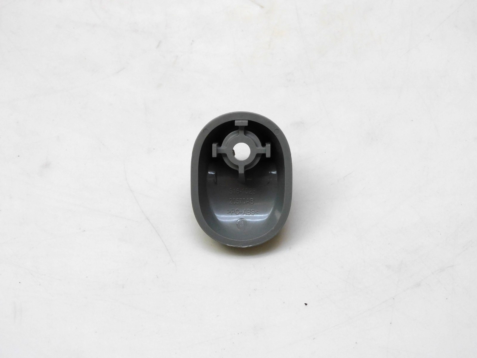 Paccar S16-1023-661 Sunvisor Clip Light Gray 20570AB