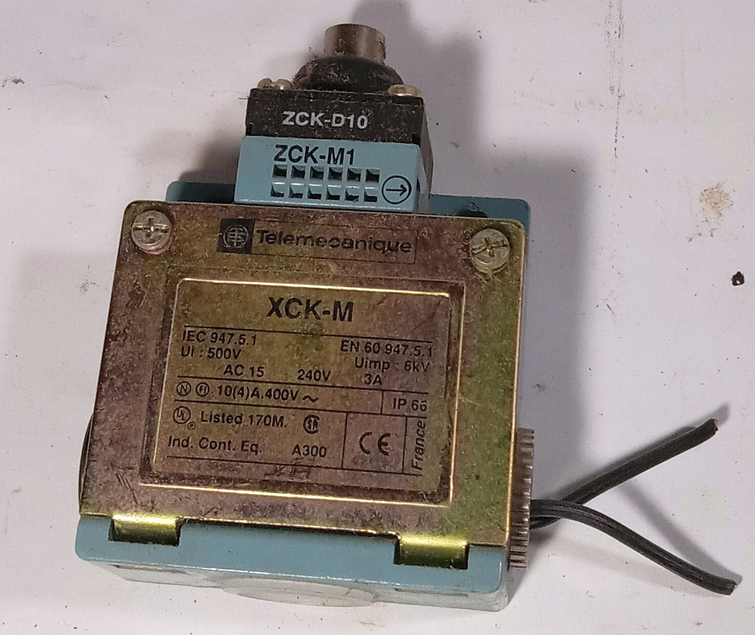 1 USED TELEMECANIQUE XCK-M ZCK-M1 H7 ZCK-D10 LIMIT SWITCH ***MAKE OFFER***