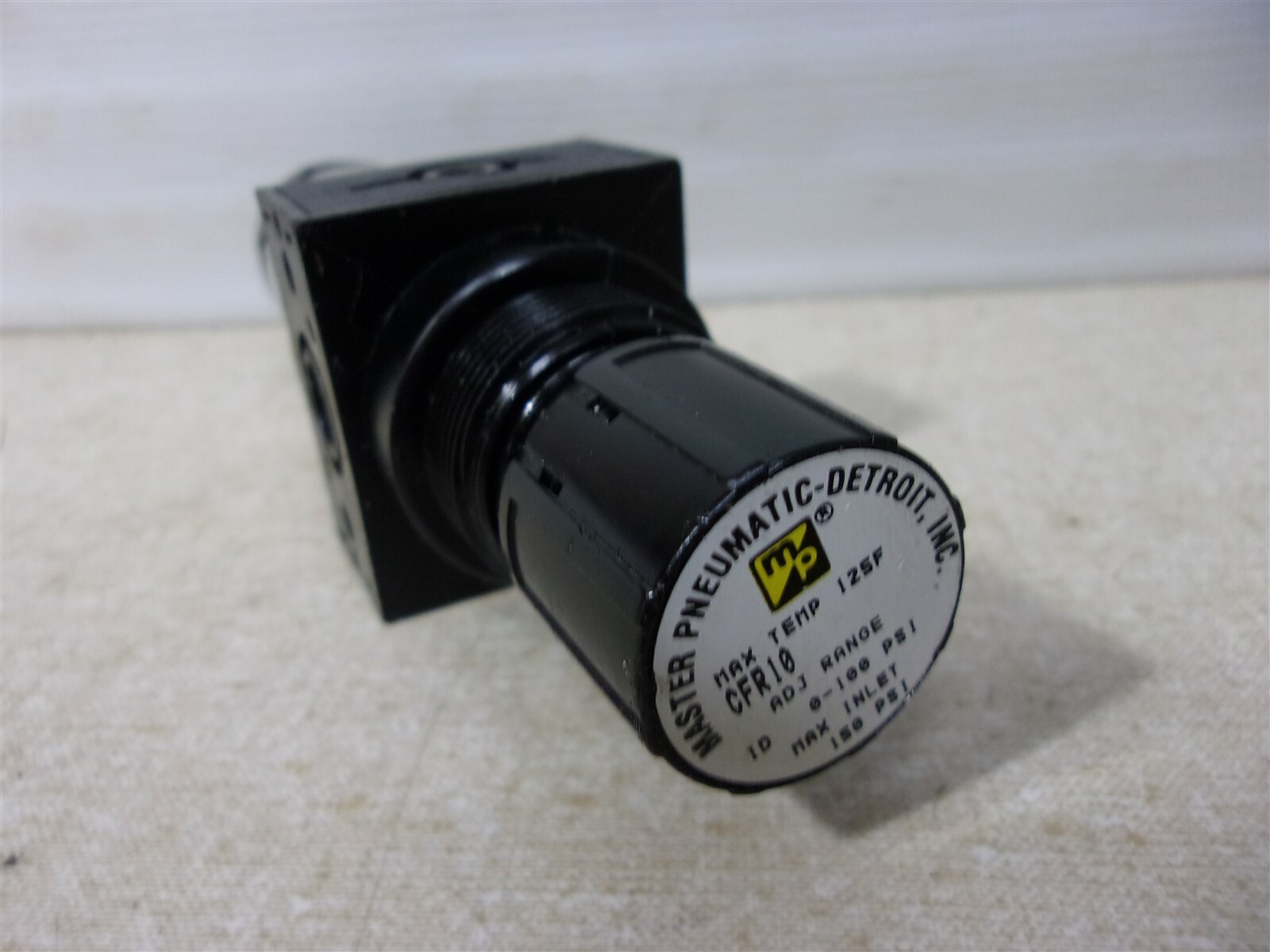 Master Pneumatics CFR10 Filter Regulator *FREE SHIPPING*