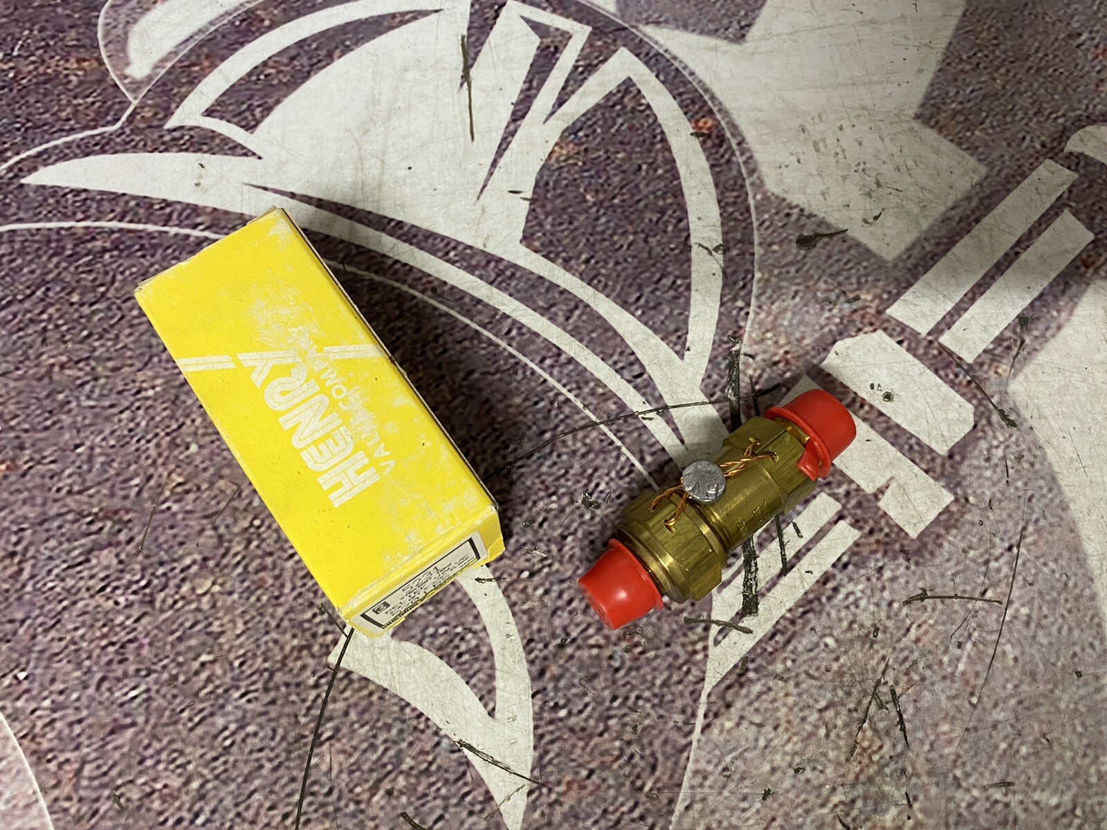 Henry 5231 Pressure Relief Valve 3/8” MPT X 3/8” Flare 520LBS