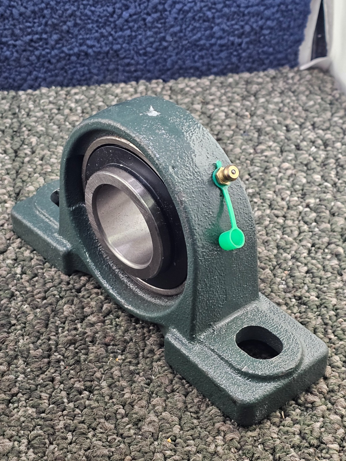 PGN P208 UC208-24 INSERT 2-BOLT PILLOW BLOCK BEARING