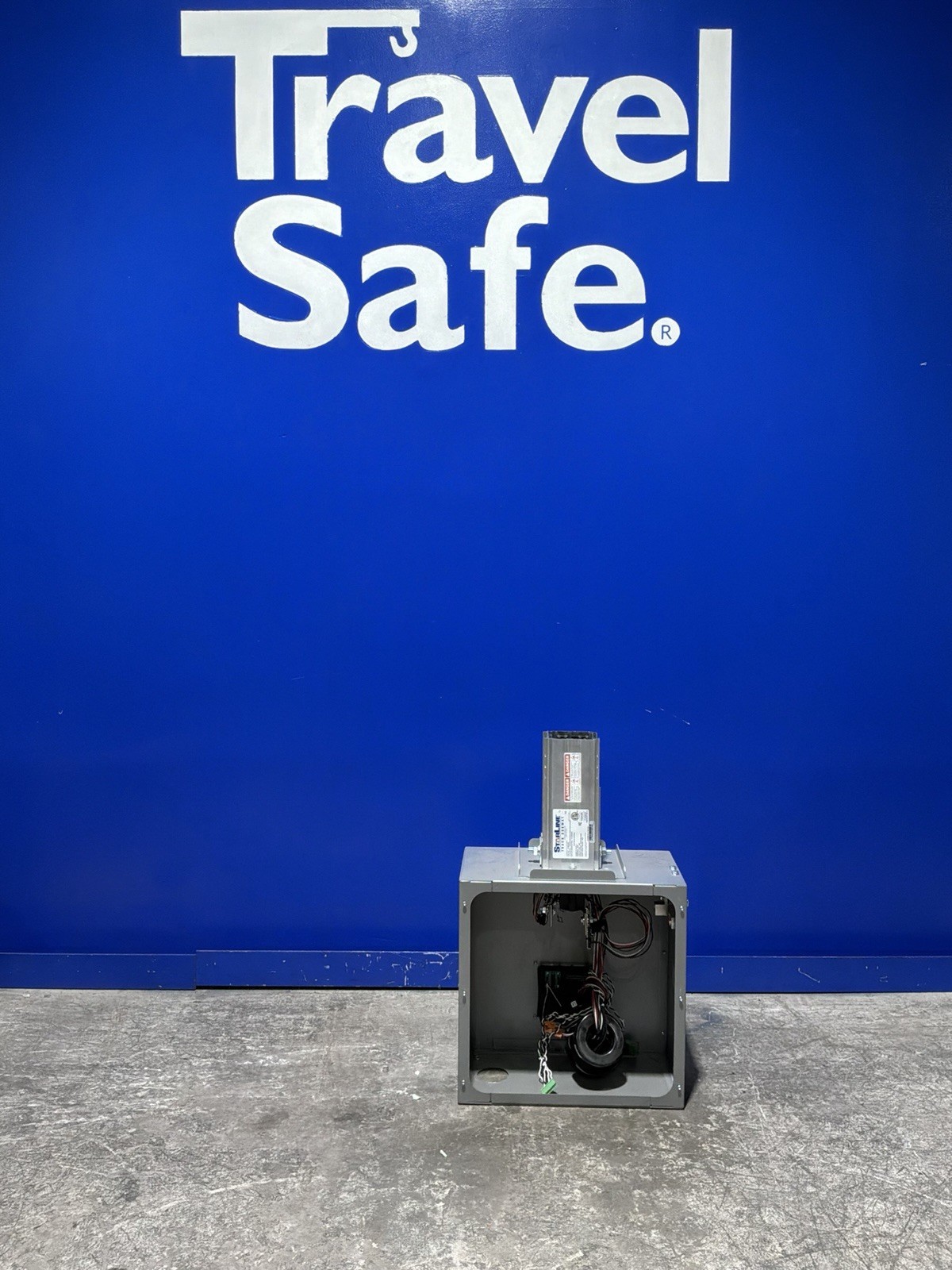 Starline 250 Amp 415Y/240V Busway Tapbox UF250T5CGR-RRsn-0100C-STDD-M43W3 🟦