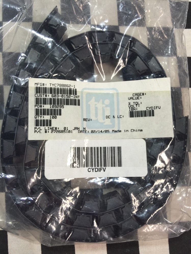 LOT OF 60 TC TYC788862-1, 788862-1 Conn XFP RCP 30 POS 0.8mm Solder RA SMD 3#W80