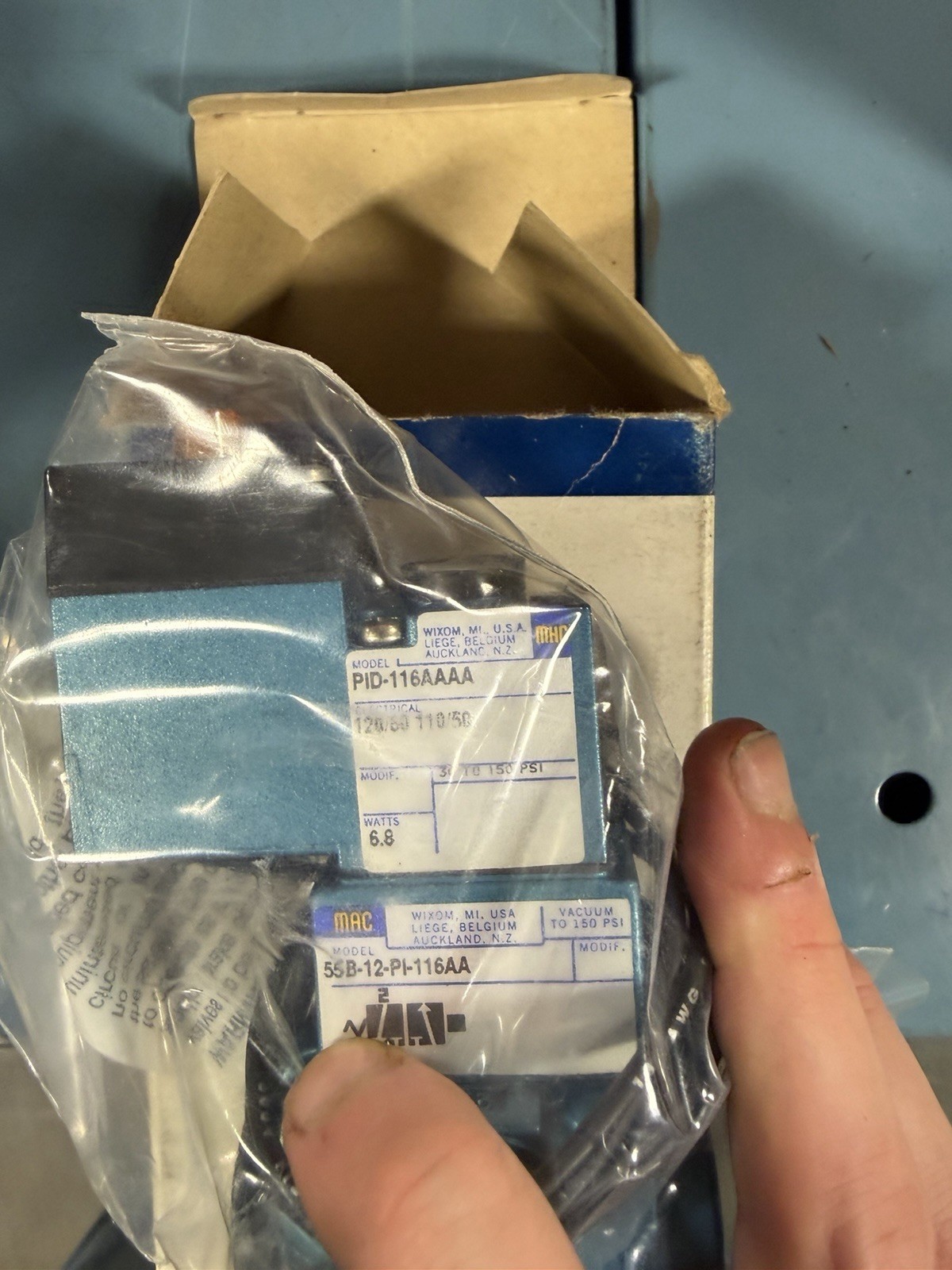 NEW MAC 55B-12-PI-116AA SOLENOID VALVE 150PSI