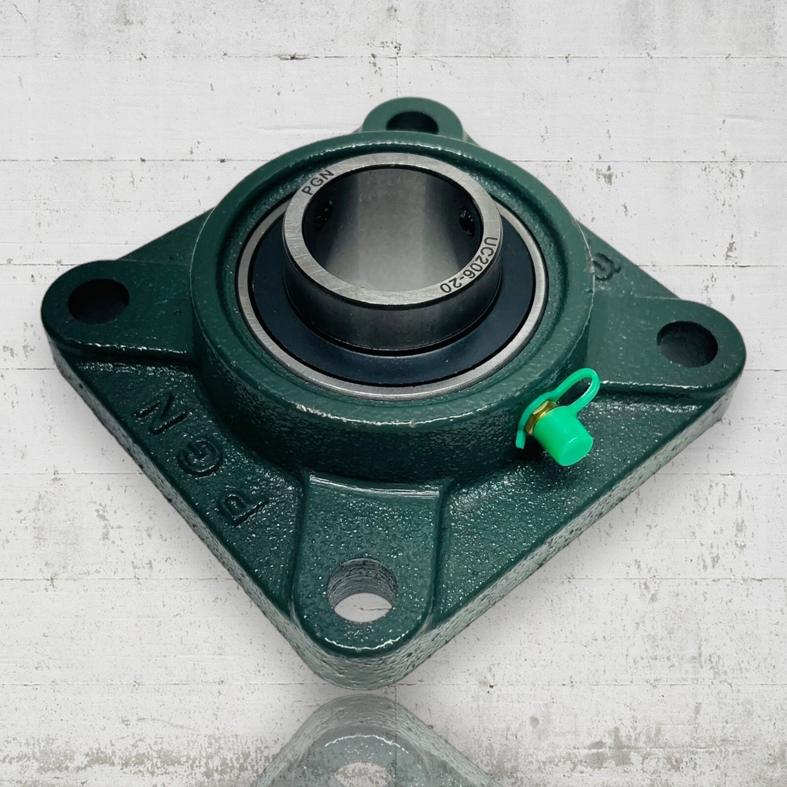 UCF206-20 Pillow Block Flange Mounted Bearing 1-1/4″ Bore 4 Bolt