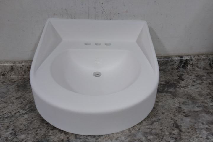 Bestcare WH3775-09 14-1/2 x 12-1/2 In Bowl Size Healthcare Basin w/out Faucet