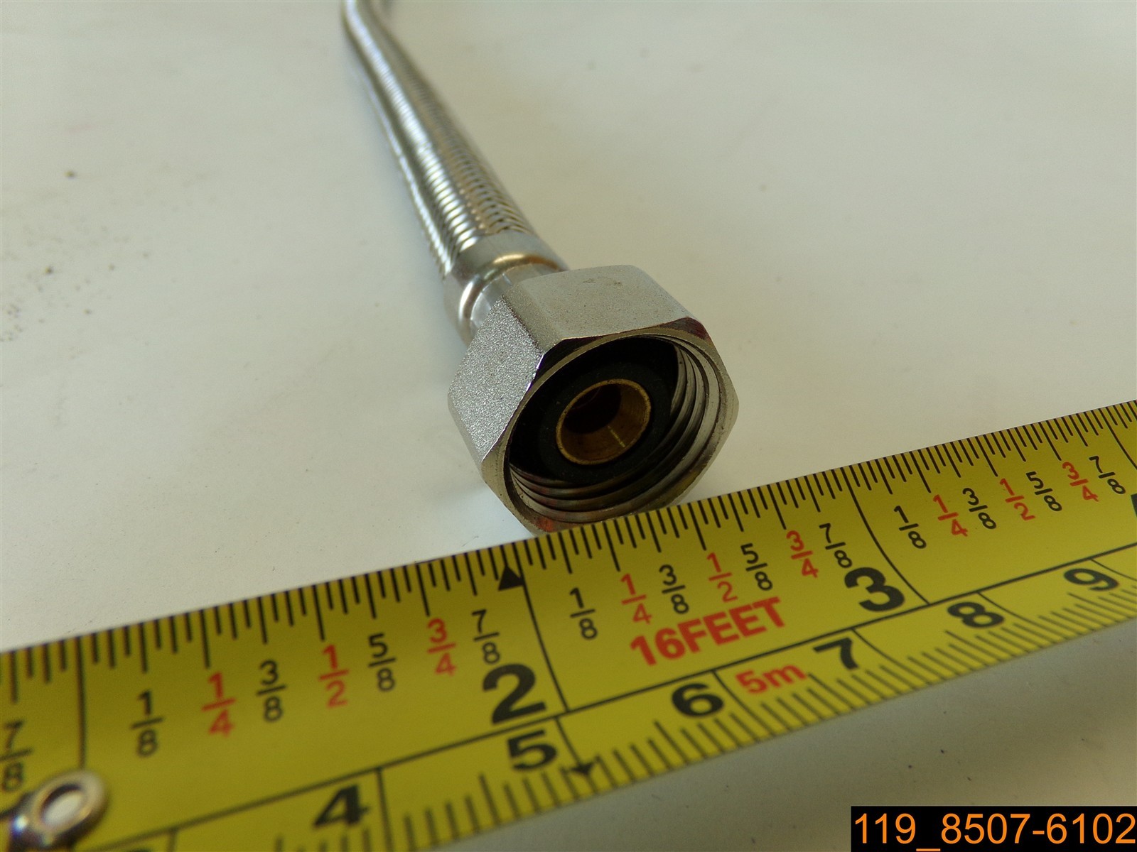 Maintenance Warehouse Stainless Steel Faucet Supply Line 20″ 3/8 Flare x 1/2 FIP
