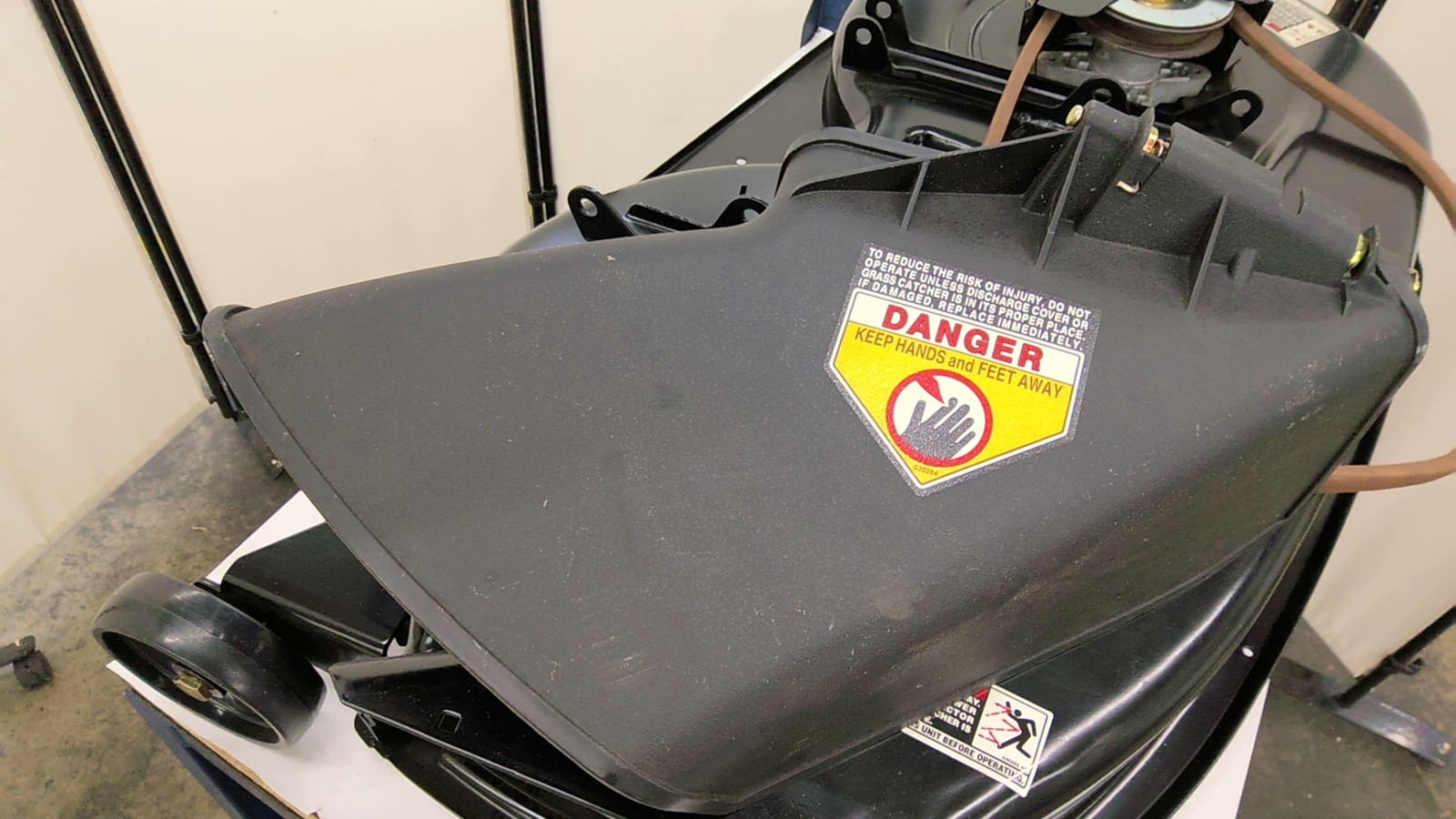 MTD 753-0694-0637 38″ Complete Deck Assembly