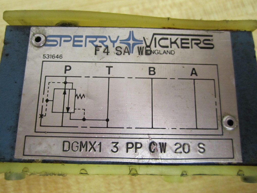 Sperry/Vickers DGMX1 3 PP CW 20 S Reducing Valve DGMX13PPCW20S