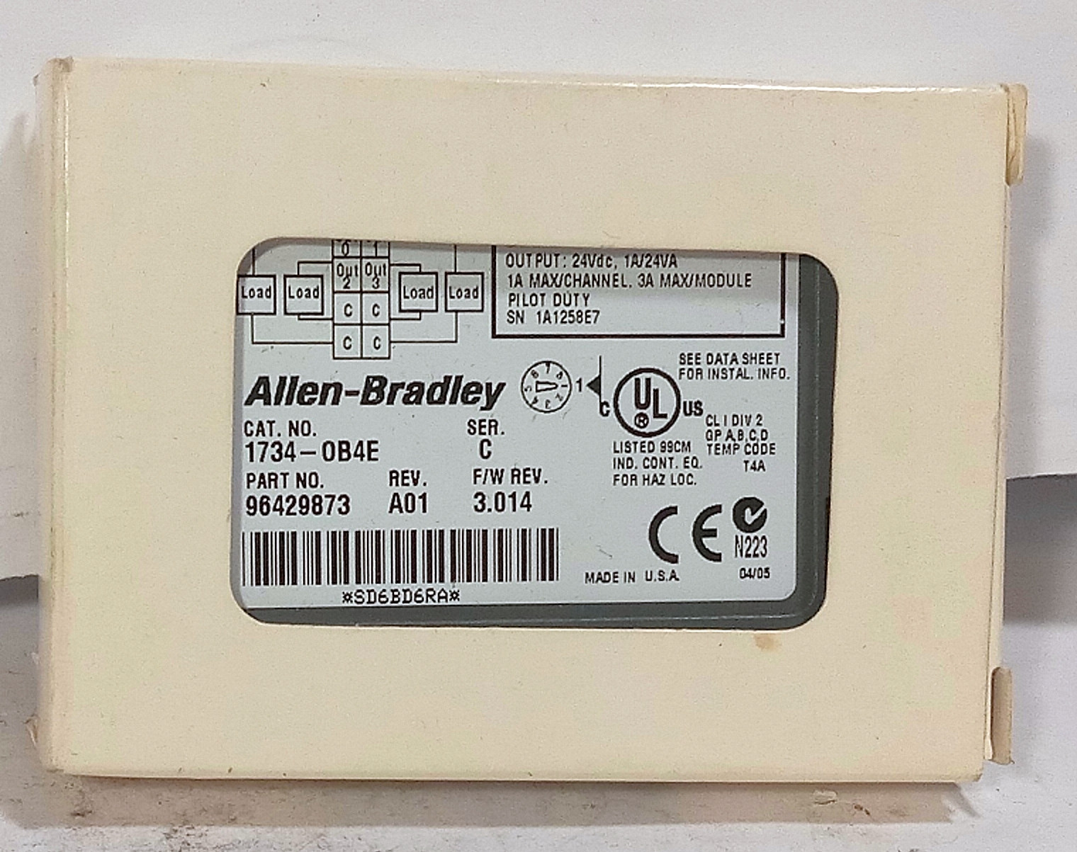 1 NEW ALLEN BRADLEY 1734-OB4E SERIES C DIGITAL OUTPUT MODULE NIB ***MAKE OFFER**
