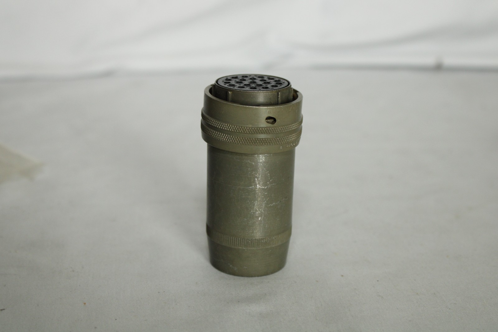 Bendix 22-21 19-Pin Circular Connector Female Plug Olive Drab Mil-Spec Amphenol