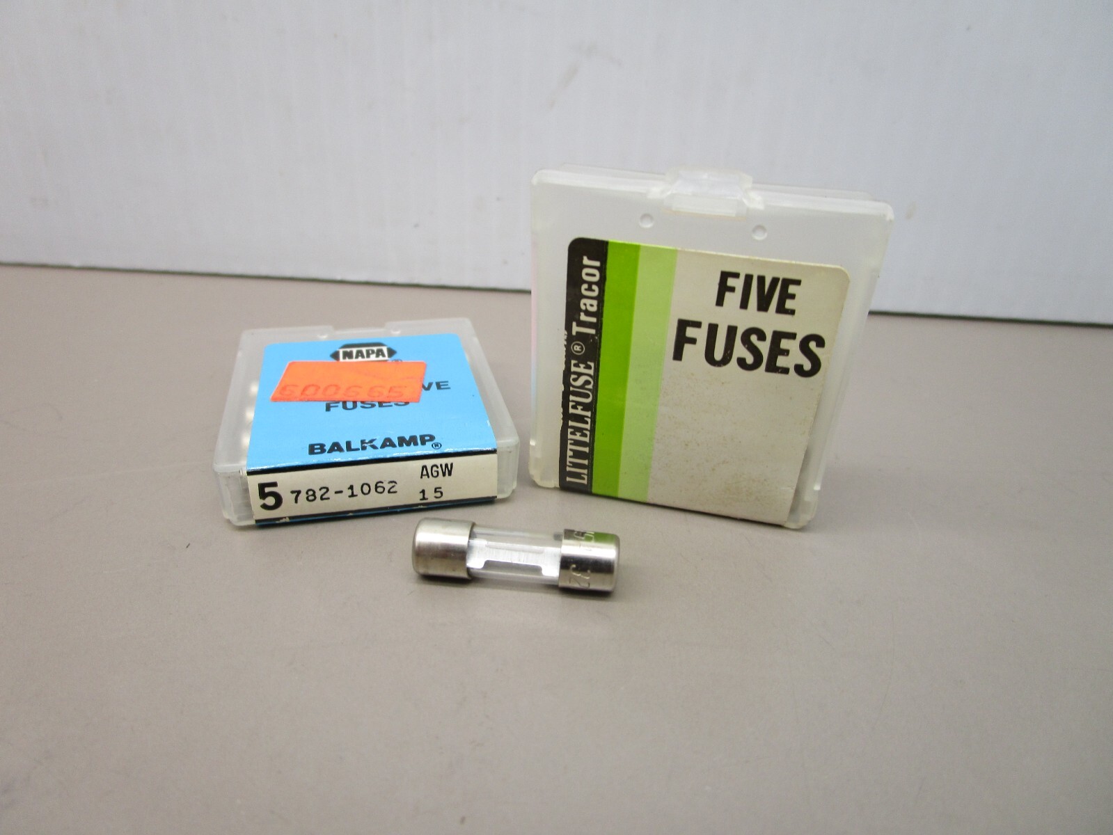 x10 Automotive Fuse Barrel Style AGW15 Fast Acting Glass 15 Amp Rating