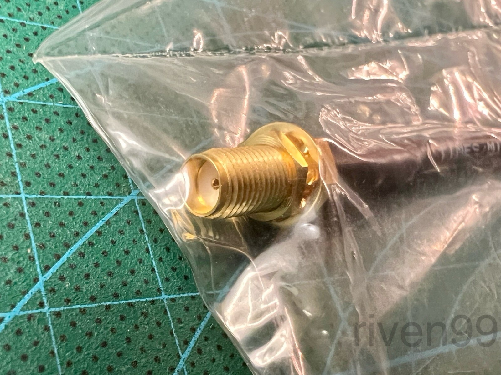 Amphenol RF LMR-195 6GHz Coaxial Cable SMA Female Jack to SMA Male Plug, 0.25m