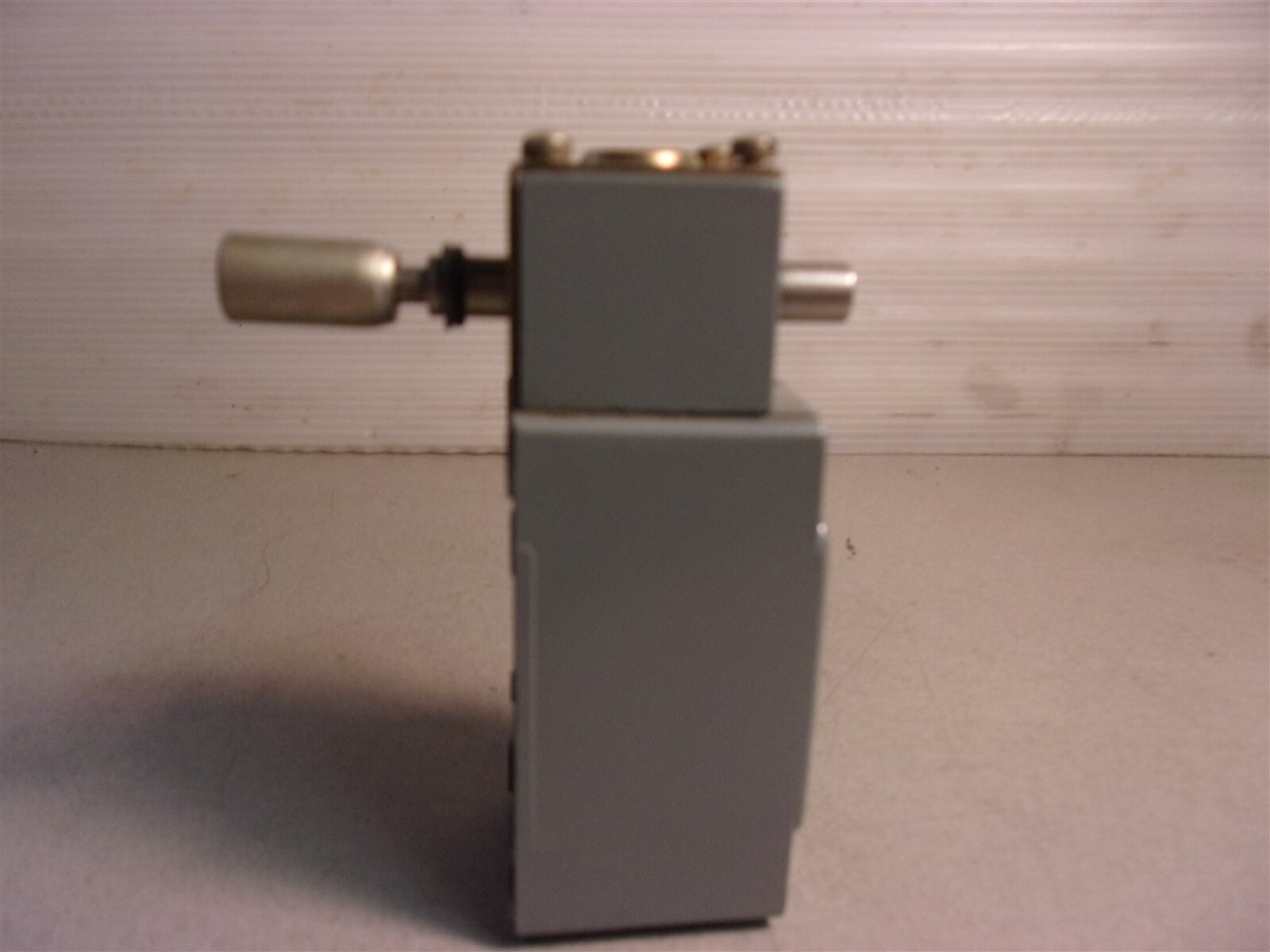 NEW Allen Bradley 802T-CM Series C Limit Switch *FREE SHIPPING*