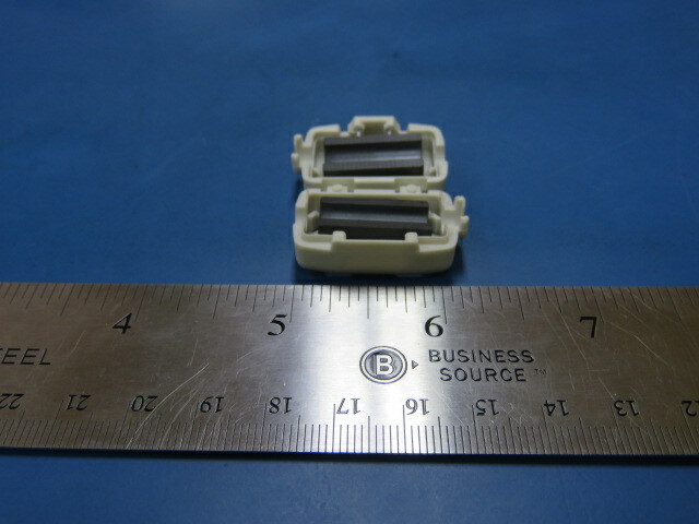WÜRTH 742 711 42 Qty of 13 per Lot Ferrite Clamp On Cores STAR-TEC Snap White 2