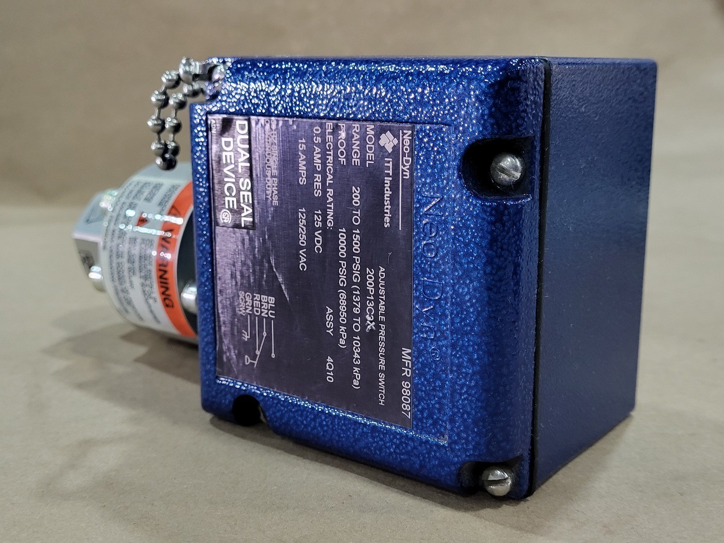 ITT Industries 200-1500 psig Adjustable Pressure Switch 200P13C3