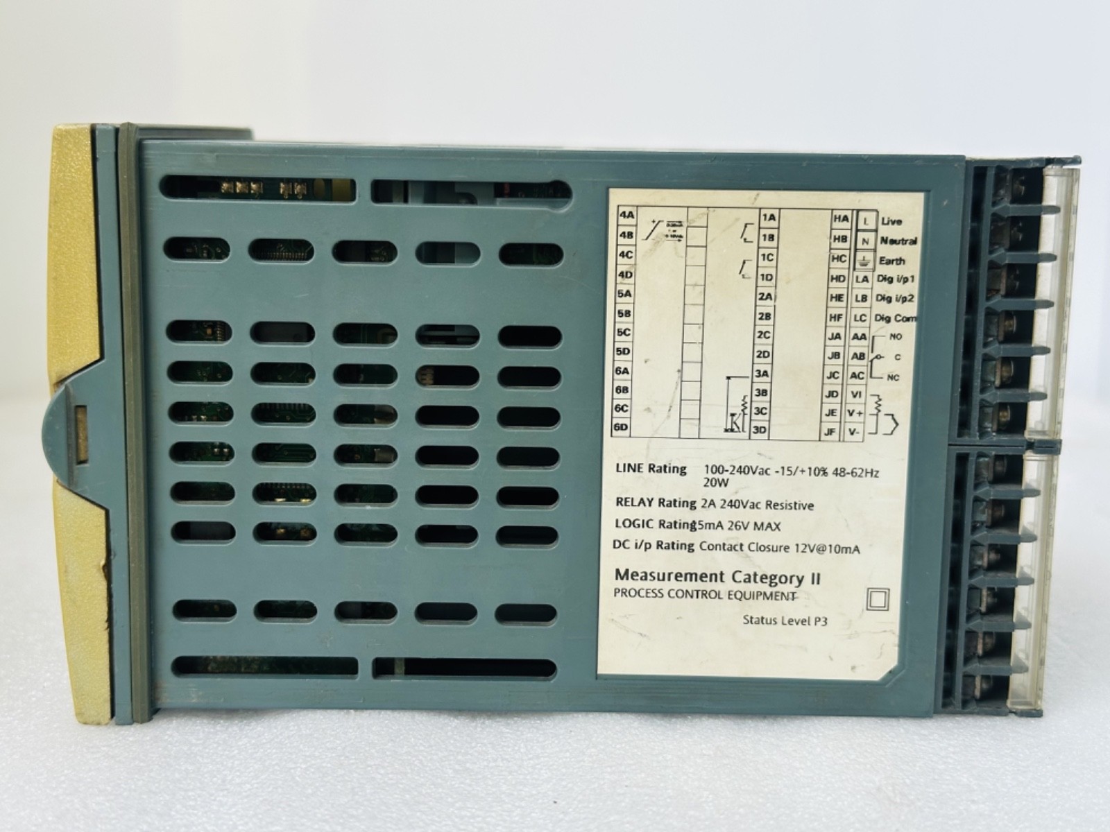 INVENSYS EUROTHERM 3504 Process Control Equipment 100-240V VAF INSTRUMENTS 3504