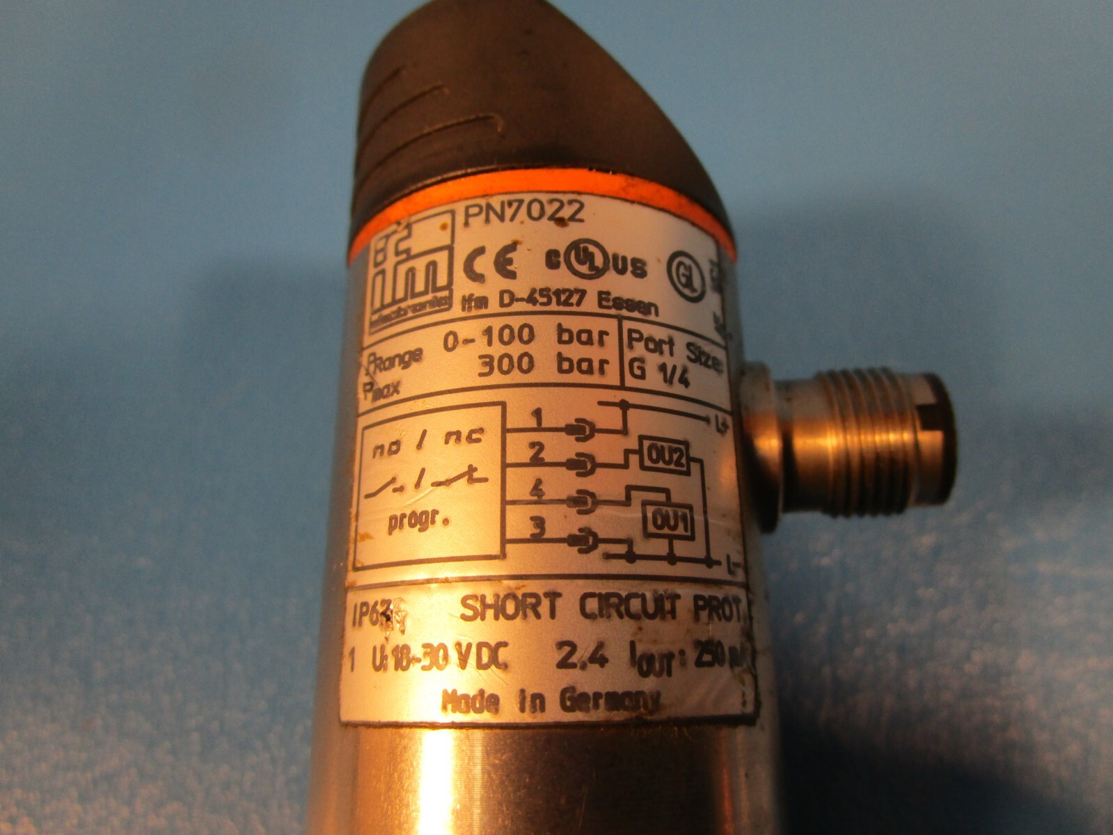 USED IFM PN7022 Pressure sensor with display, Electronic Pressure Monitor Sensor