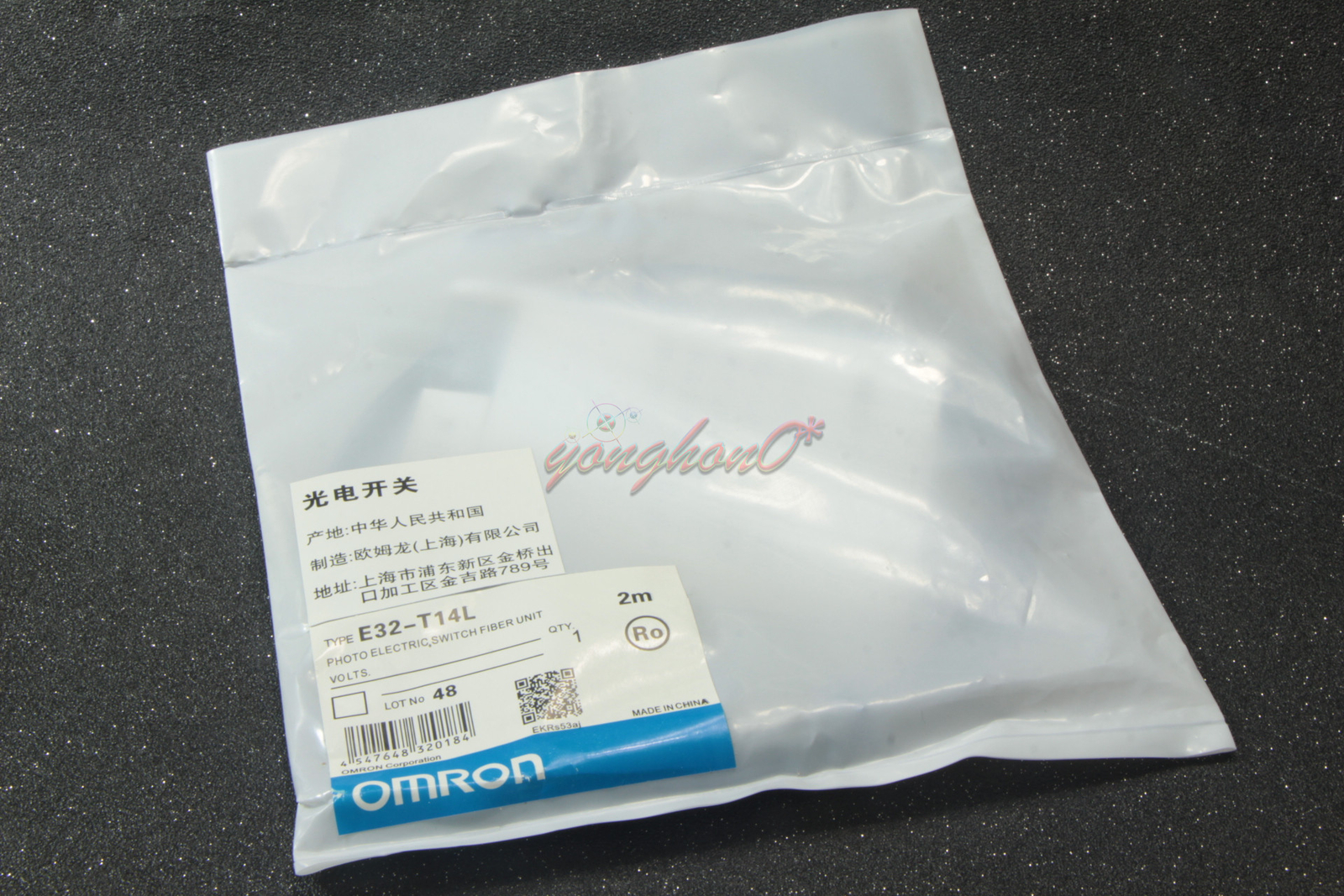 One New OMRON E32-T14L E32T14L Photoelectric Switch Fiber Unit