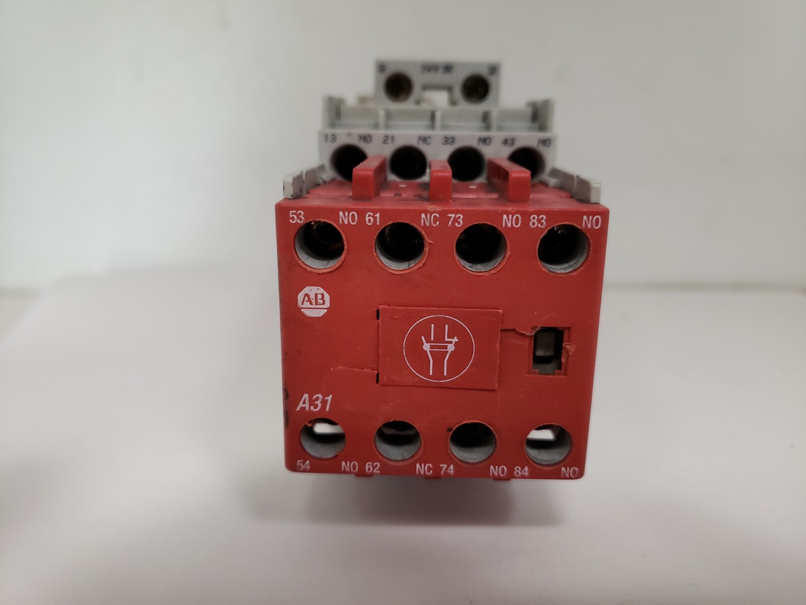 ALLEN BRADLEY 700S-CF620ZJC SAFETY CONTROL RELAY 8 POLE 10A 24V DC