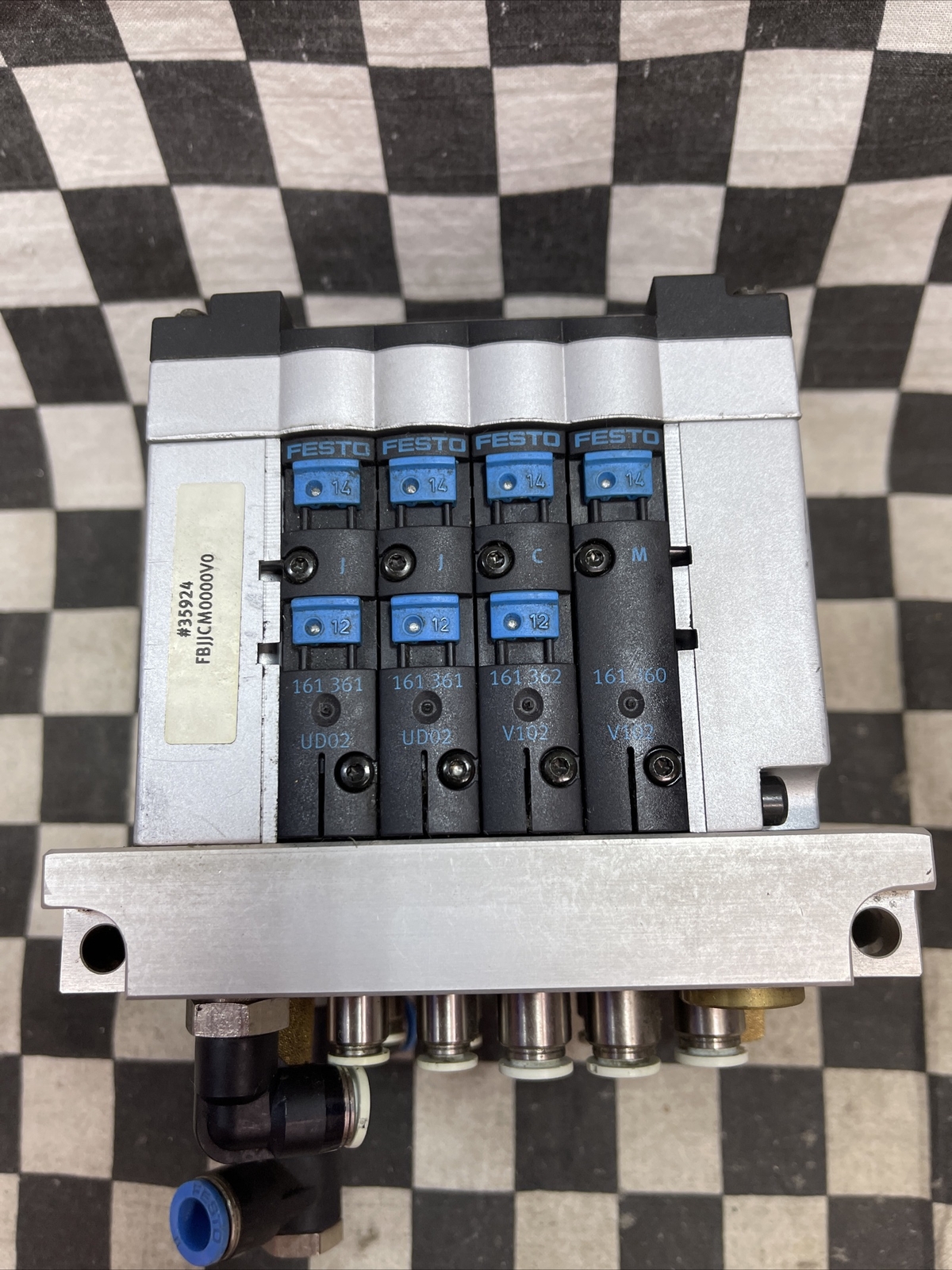 FESTO CPV14-GE-FB-4 CPV-14-VI CPV14-VI-P4-1/8-B 18261 161362 18261 161361