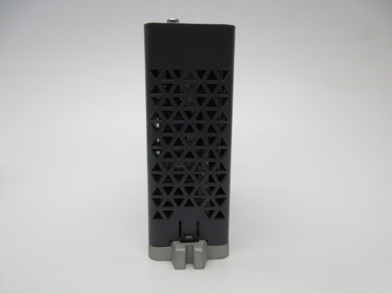 SCHNEIDER ELECTRIC LXM28AU04M3X 220V 3.8/2.2A NSNP
