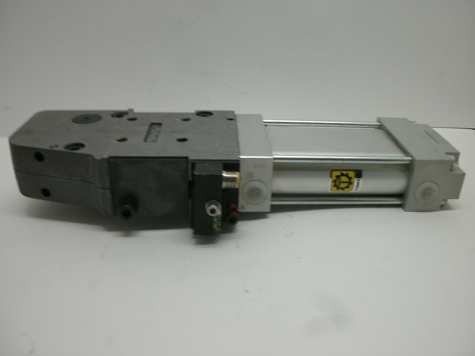 TUNKERS KU 50 V A034 T12 NPT PNEUMATIC POWER CLAMP KU 50/63 V POWER CLAMPS