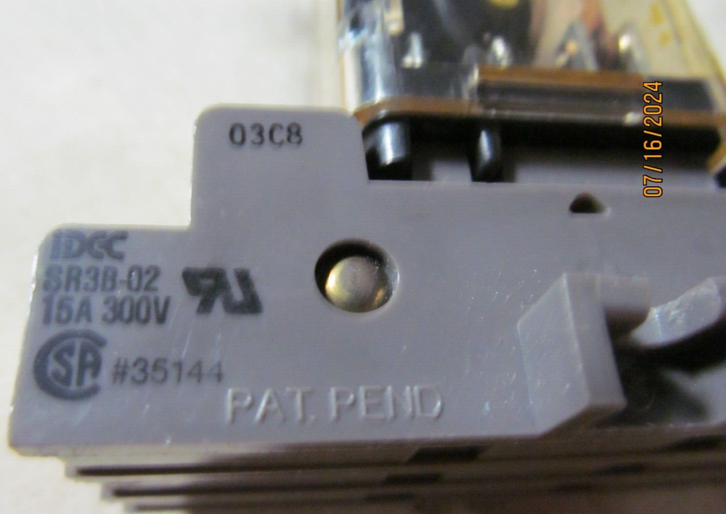 SQUARE D – 8501 KU-12 Series C GENERAL PURPOSE RELAY WITH SR3B02 BASE