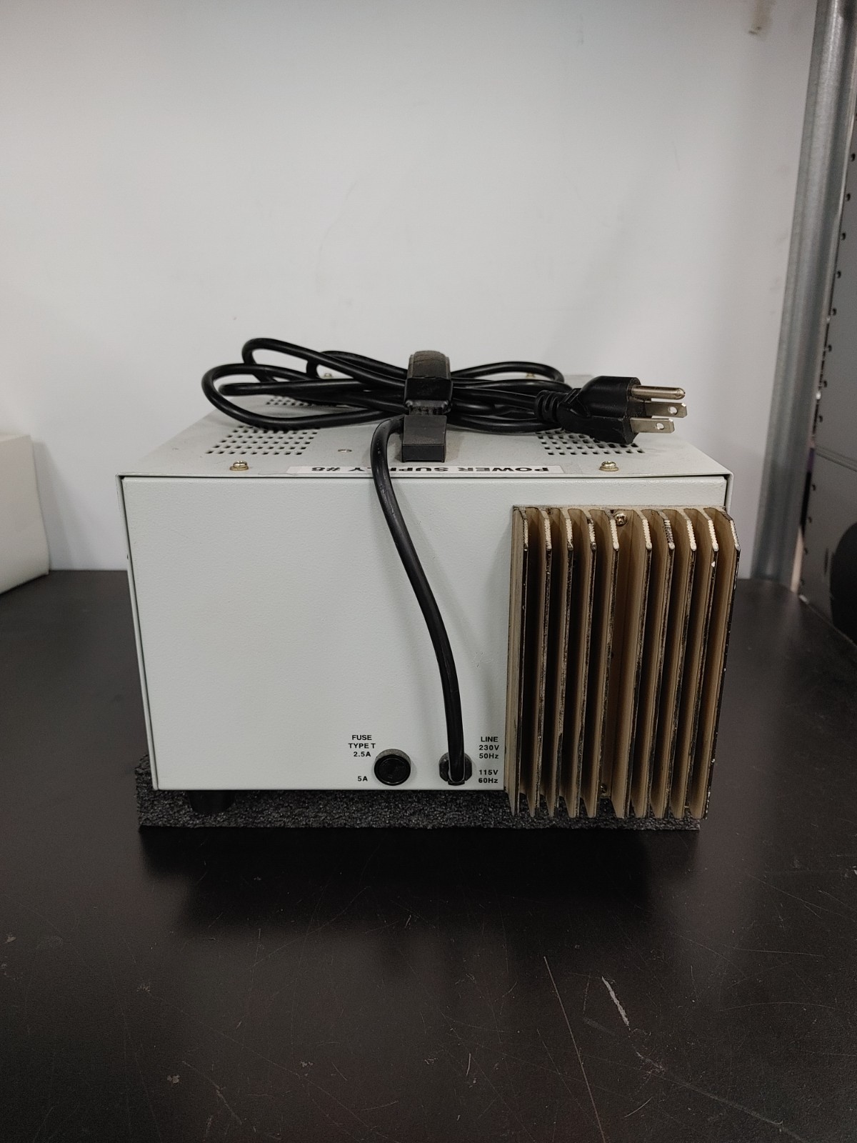 GLOBAL SPECIALTIES INSTRUMENTS 1332A DC Power Supply