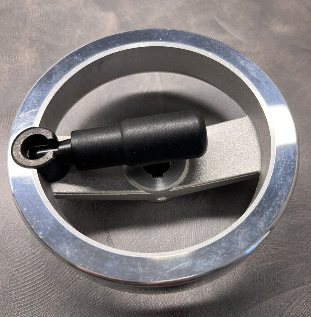 JW WINCO NEVER USED HANDWHEEL .500″ BORE WITH FOLDING HANDLE