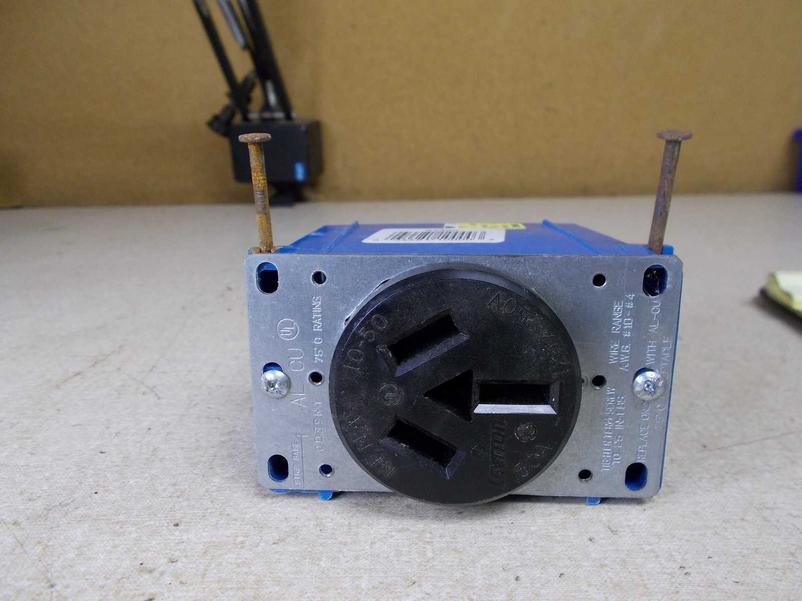 Leviton OD38N B120A Plug with Housing 10-50 50A 125/250V *FREE SHIPPING*